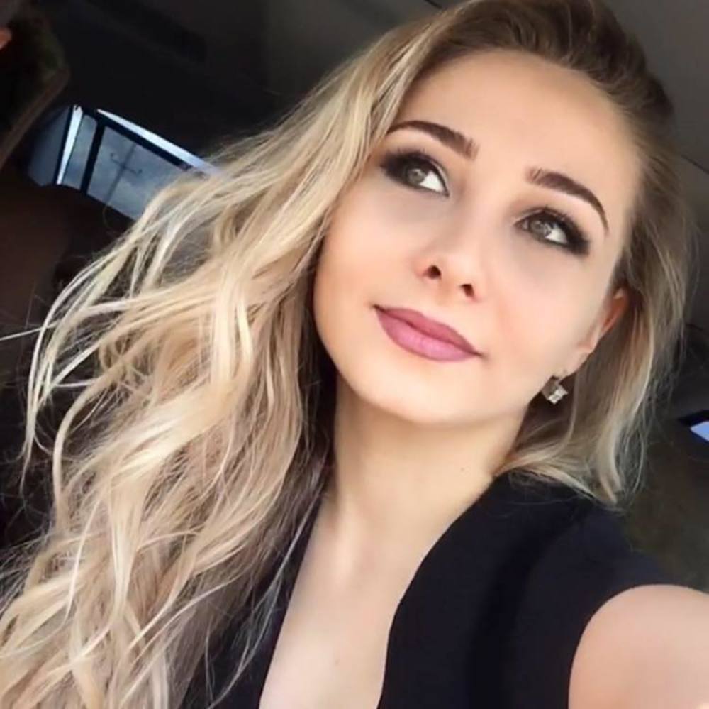 Meet your Posher, Ami